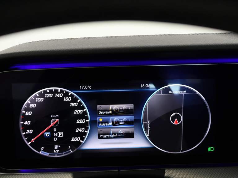 Mercedes-Benz Mercedes-Benz