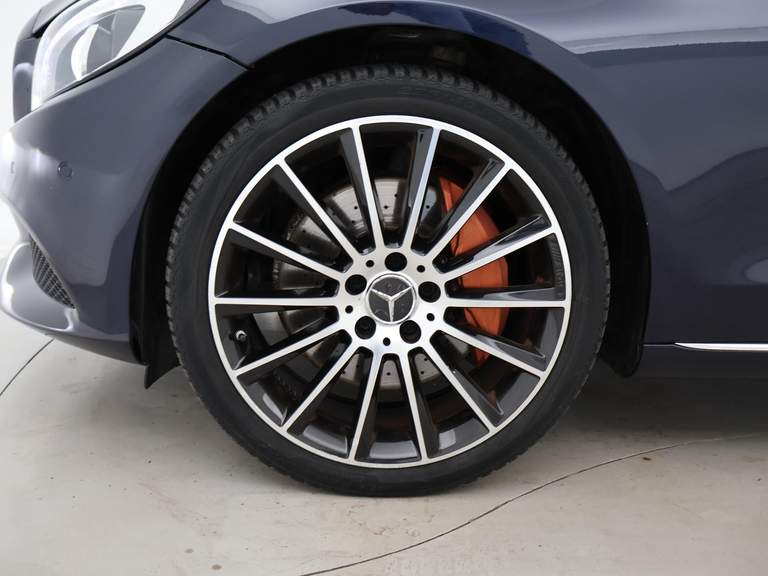 Mercedes-Benz Mercedes-Benz