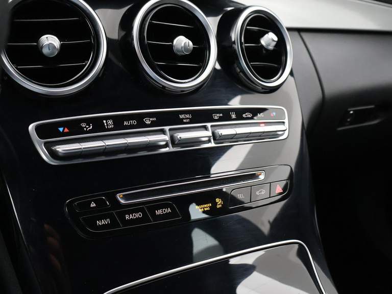 Mercedes-Benz Mercedes-Benz
