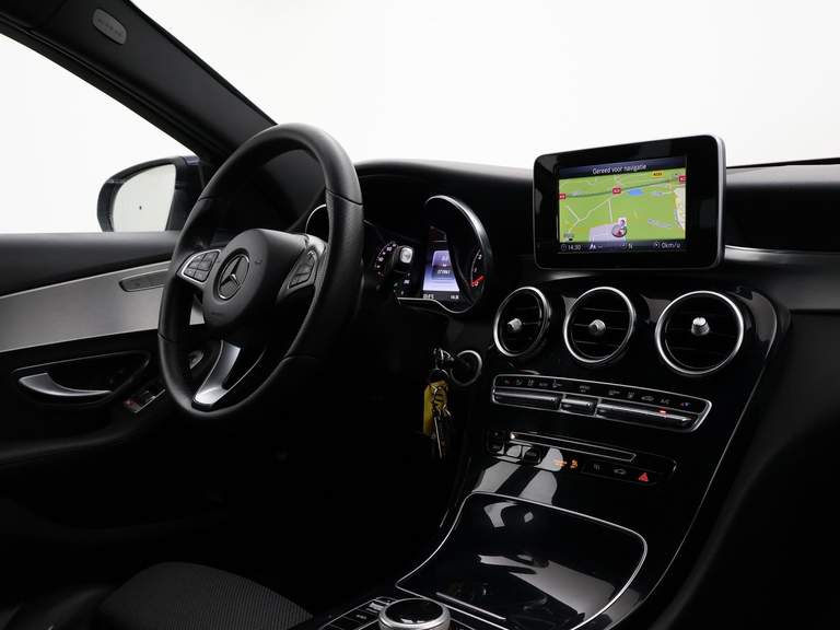 Mercedes-Benz Mercedes-Benz