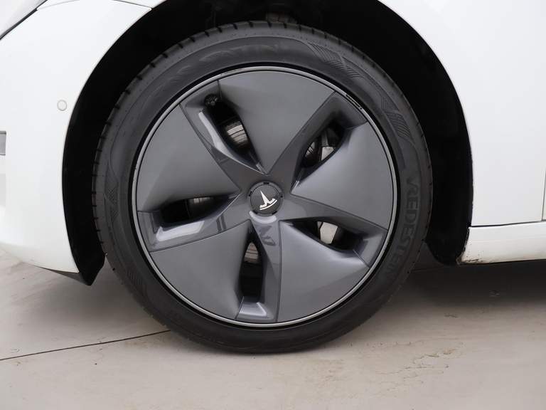Tesla Tesla
