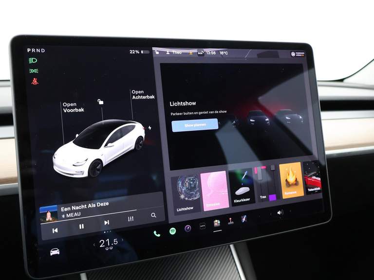 Tesla Tesla