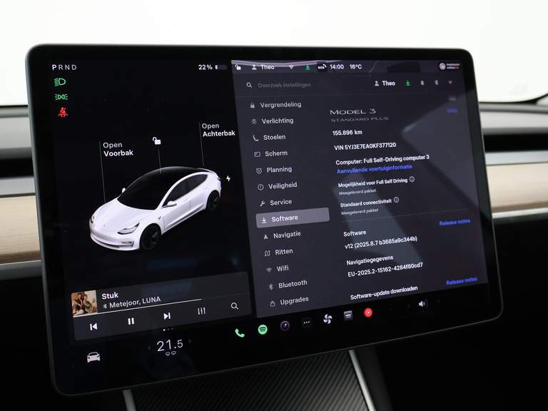 Tesla Tesla