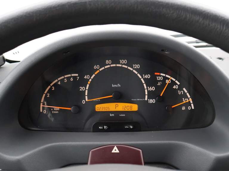 Mercedes-Benz Mercedes-Benz