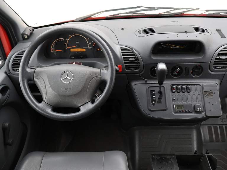 Mercedes-Benz Mercedes-Benz
