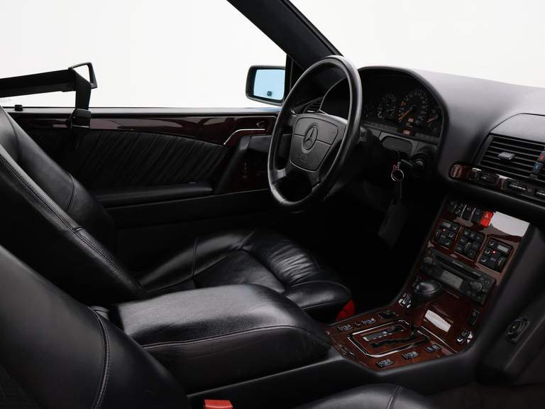 Mercedes-Benz Mercedes-Benz