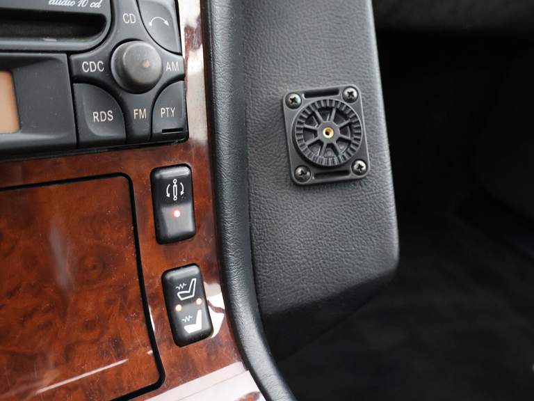 Mercedes-Benz Mercedes-Benz