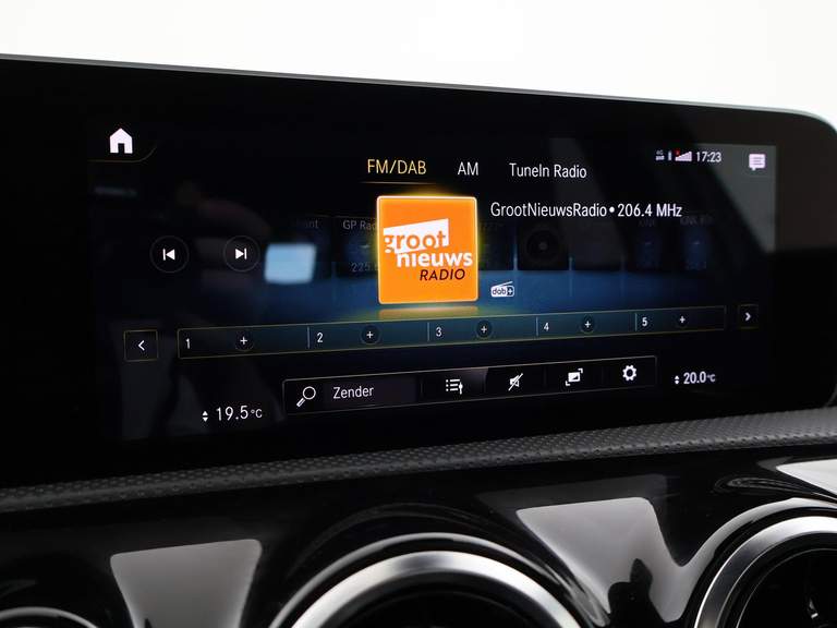 Mercedes-Benz Mercedes-Benz