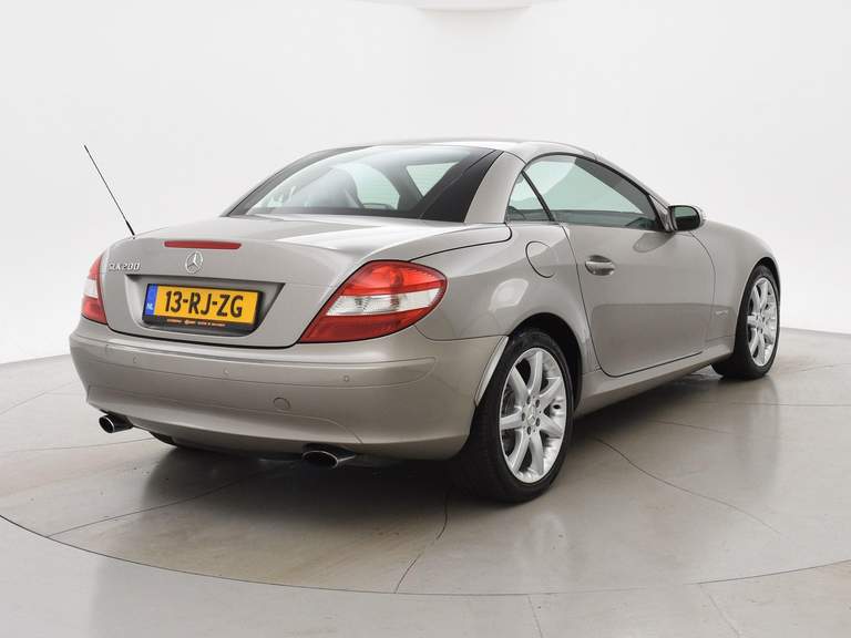 Mercedes-Benz Mercedes-Benz