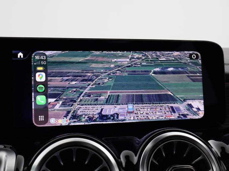 Mercedes-Benz Mercedes-Benz