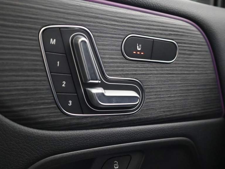 Mercedes-Benz Mercedes-Benz