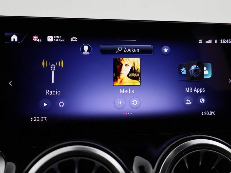 Mercedes-Benz Mercedes-Benz