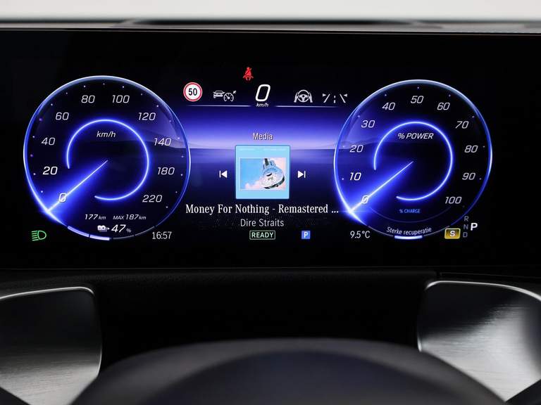 Mercedes-Benz Mercedes-Benz