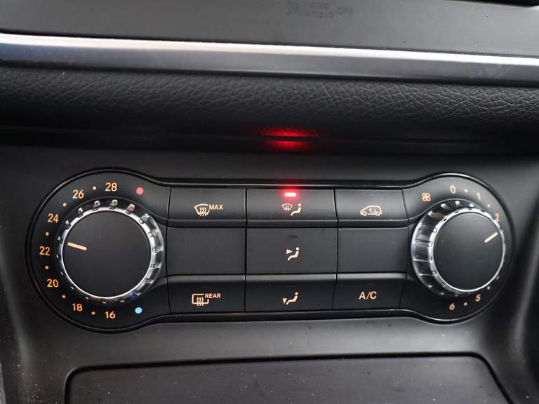 Mercedes-Benz Mercedes-Benz