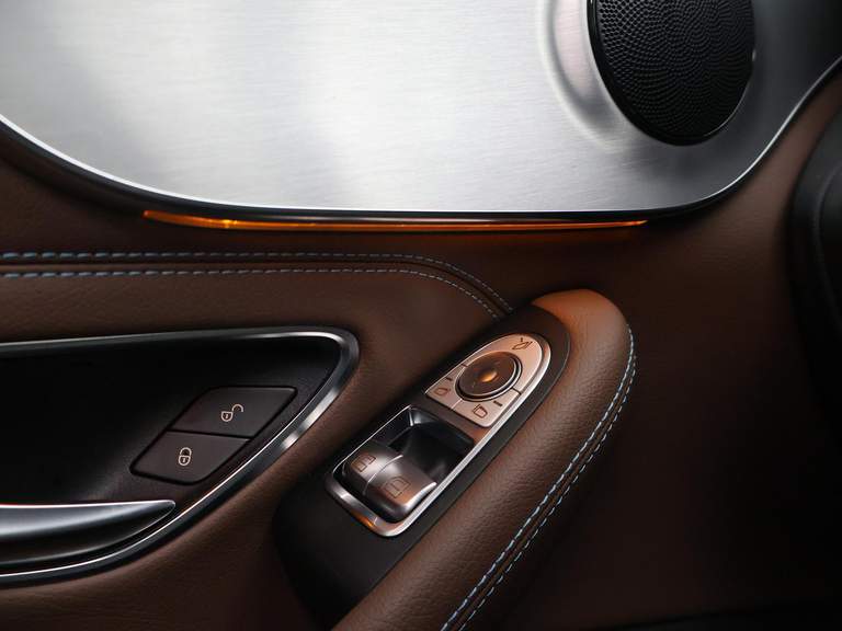 Mercedes-Benz Mercedes-Benz