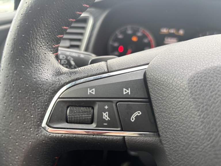 SEAT SEAT