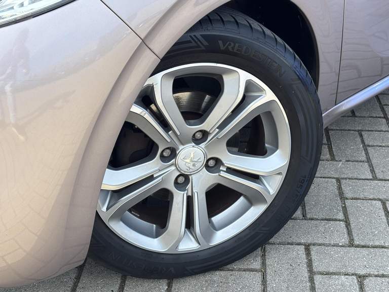 Peugeot Peugeot