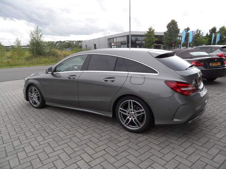 Mercedes-Benz Mercedes-Benz