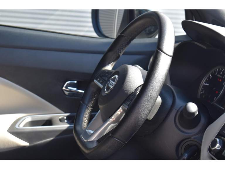 Nissan Nissan
