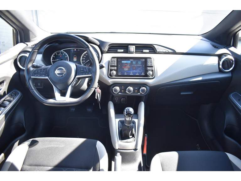 Nissan Nissan