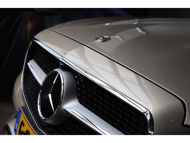 Mercedes-Benz Mercedes-Benz