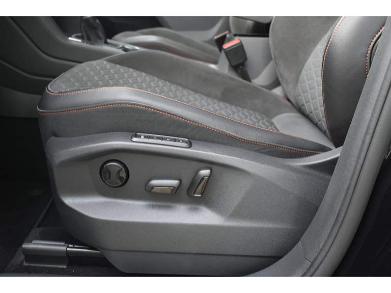 SEAT SEAT