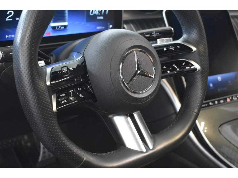 Mercedes-Benz Mercedes-Benz