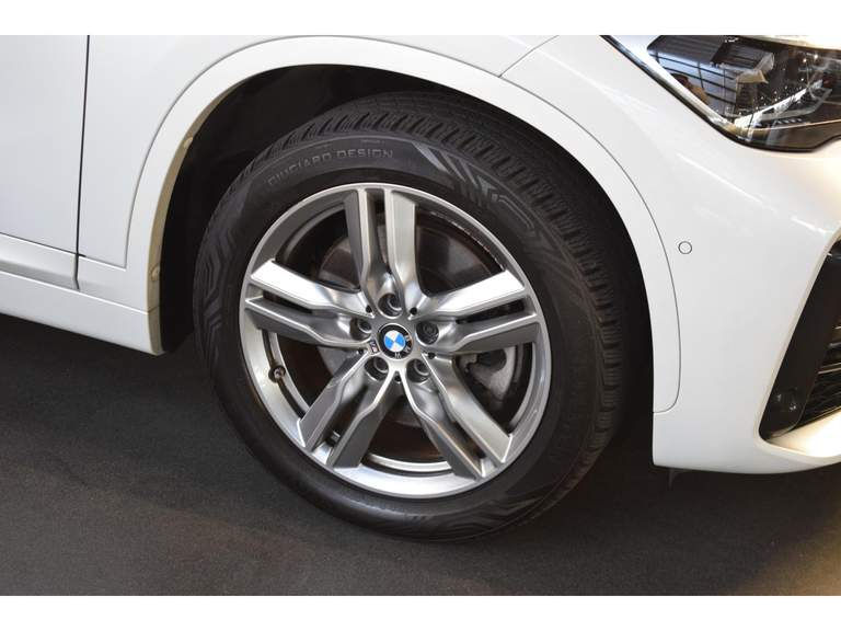 BMW BMW