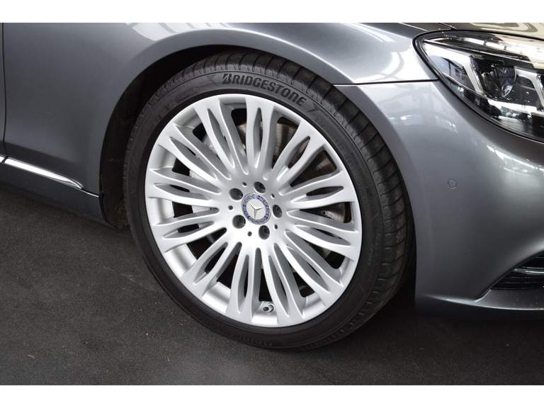 Mercedes-Benz Mercedes-Benz