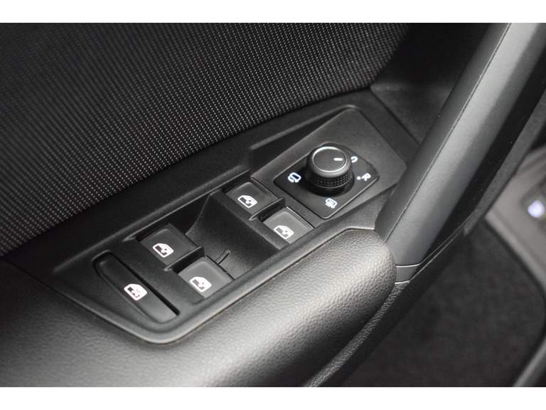SEAT SEAT