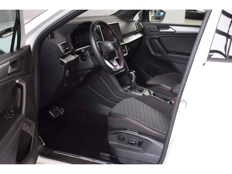 SEAT SEAT