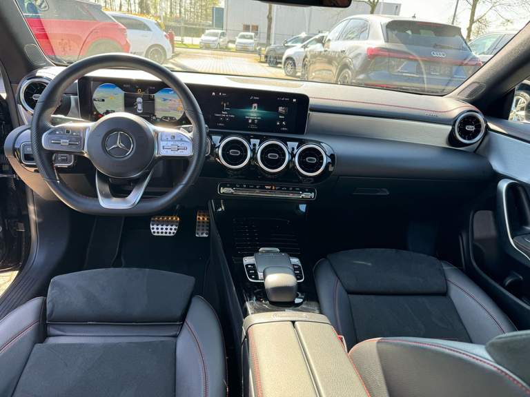 Mercedes-Benz Mercedes-Benz