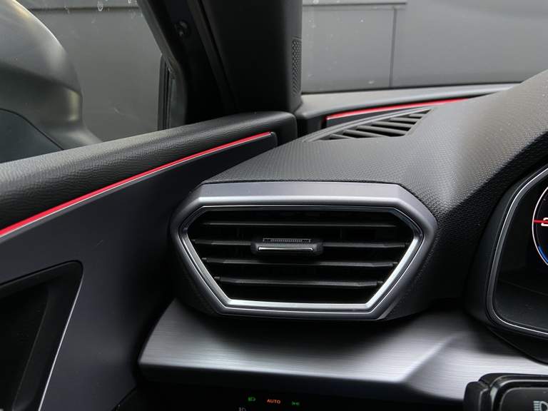 SEAT SEAT