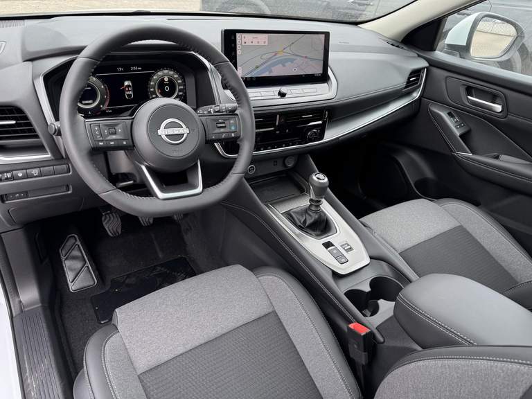 Nissan Nissan