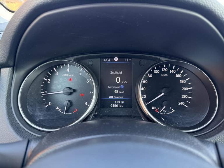 Nissan Nissan