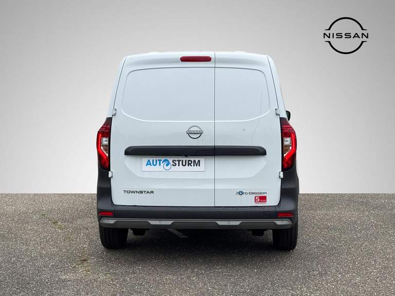 Nissan Nissan