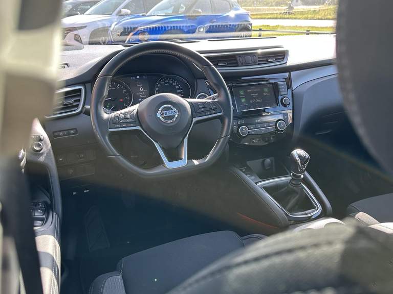 Nissan Nissan