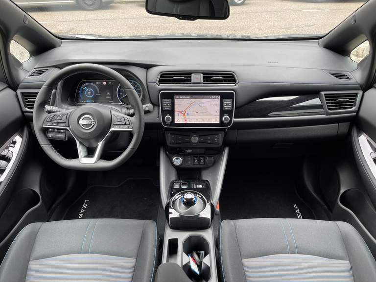 Nissan Nissan