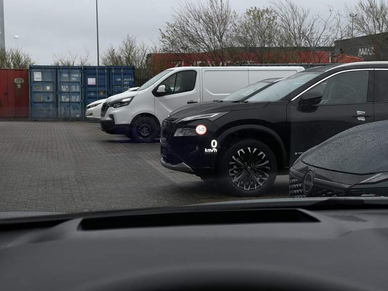 Nissan Nissan