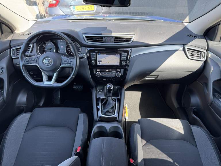 Nissan Nissan