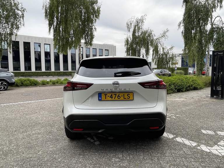 Nissan Nissan