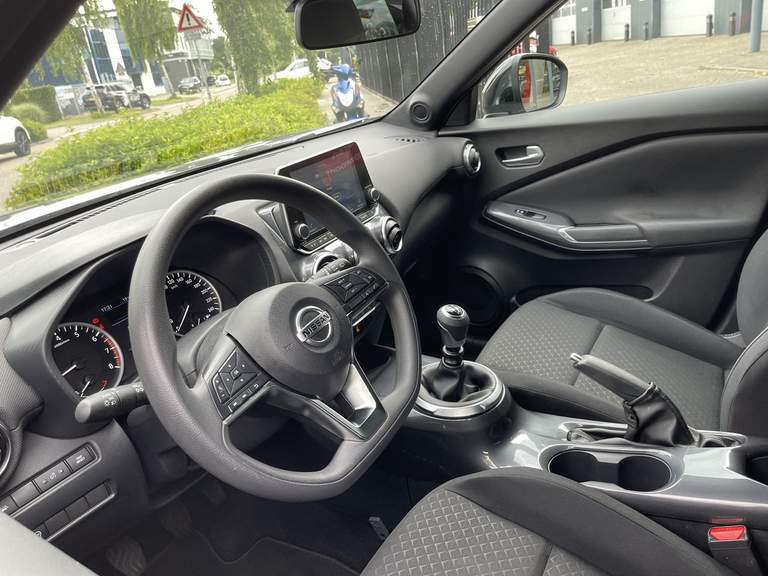 Nissan Nissan