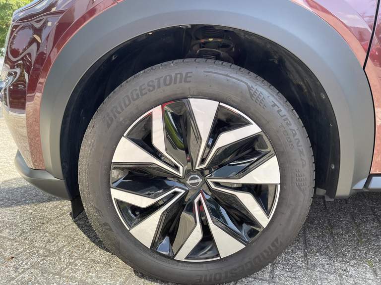 Nissan Nissan