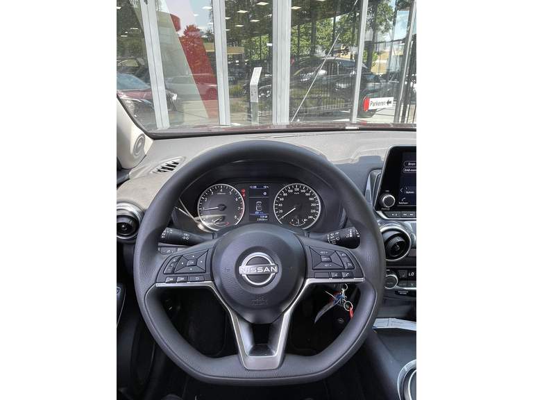 Nissan Nissan