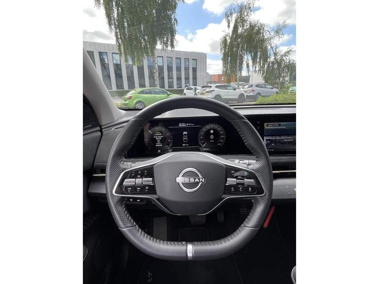 Nissan Nissan