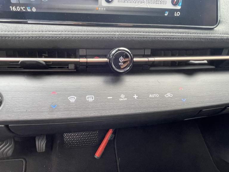 Nissan Nissan