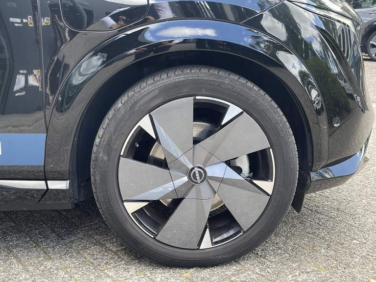 Nissan Nissan