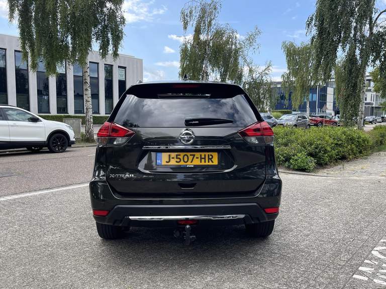 Nissan Nissan