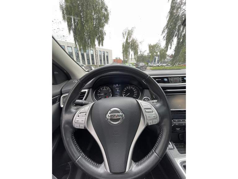 Nissan Nissan