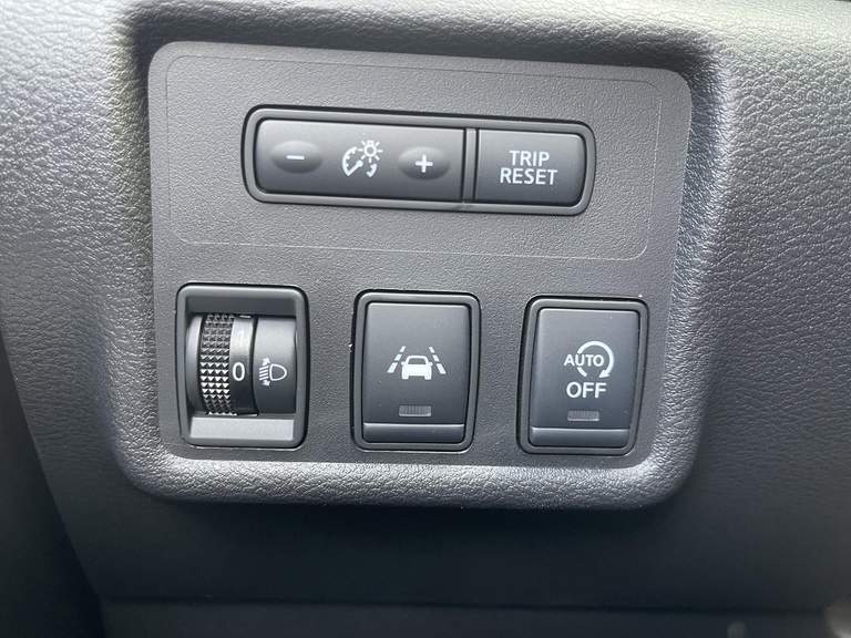 Nissan Nissan